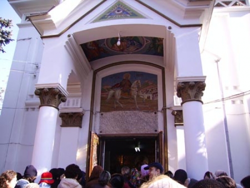 Biserica Sfantul Mare Mucenic Mina Din Bucuresti poza